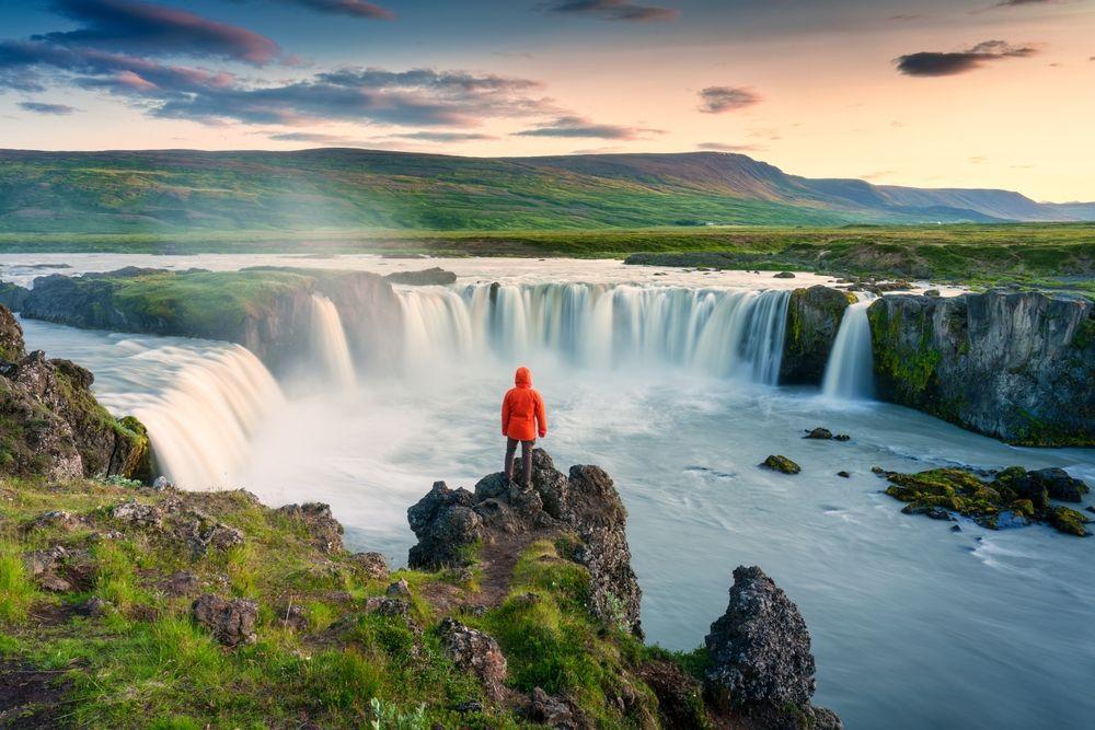 Heures d'ensoleillement en Islande par mois