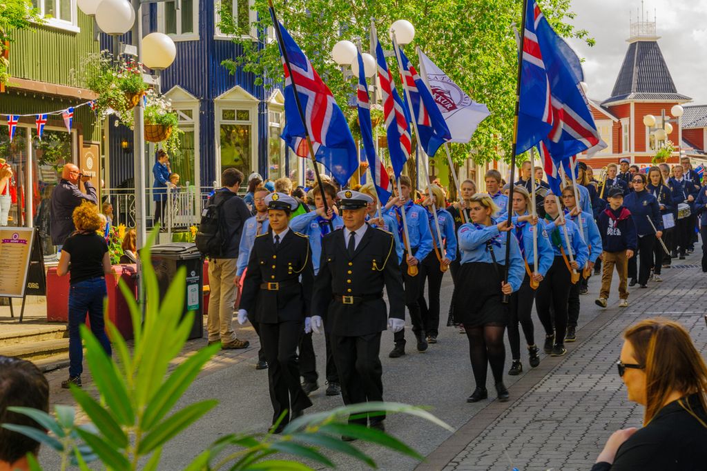 Parade pour célébrer les jours fériés en Islande
